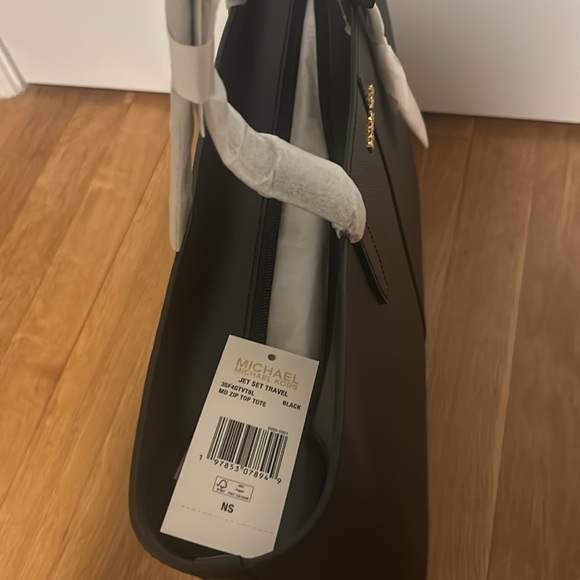 Michael Kors Jet Set Travel Large Tote black NWT - Picture 4 of 4